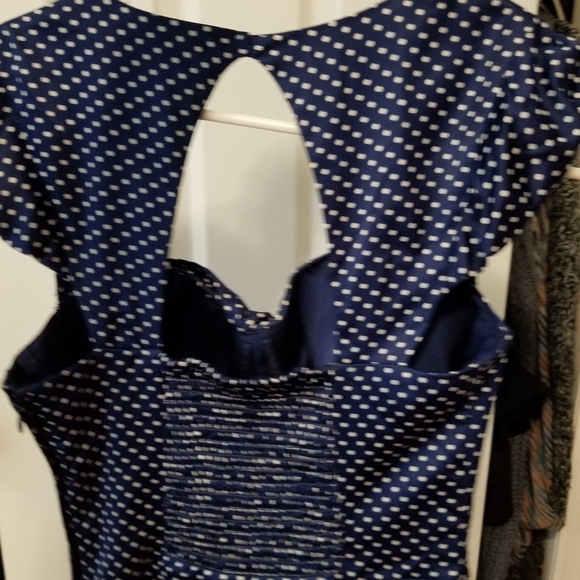 Guess dress - Picture 6 of 12